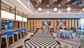 10 Person Coworking Desk