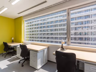 1 Person Coworking Desk