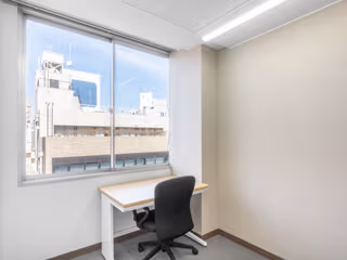 5 Person Private Office