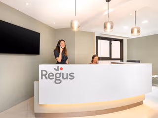 15 Person Private Office