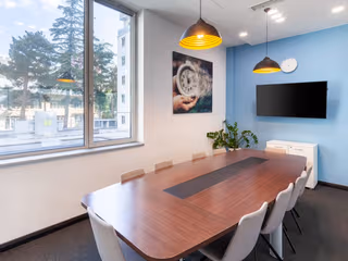 4 Person Private Office