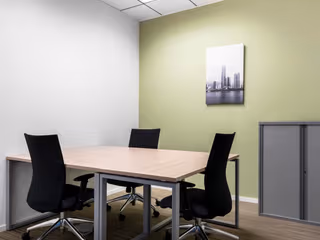 30 Person Private Office