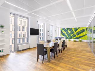 10 Person Private Office