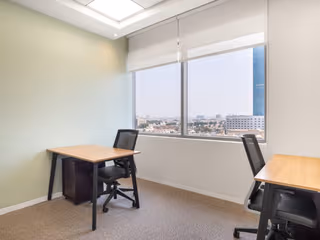 3 Person Private Office