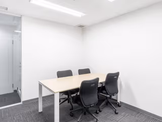 1 Person Coworking Desk