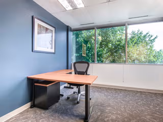 5 Person Private Office