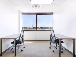 10 Person Private Office