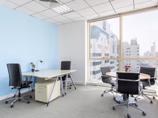 7 Person Private Office