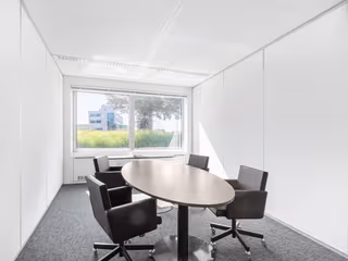 4 Person Private Office