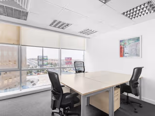 10 Person Private Office