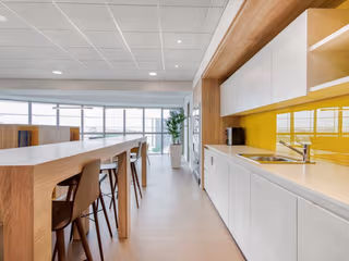 4 Person Private Office