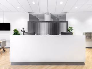 7 Person Private Office