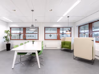 5 Person Private Office