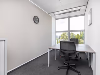 1 Person Virtual Office