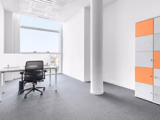 15 Person Private Office