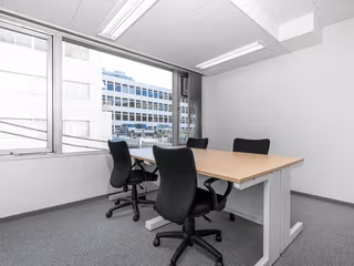 30 Person Private Office