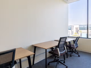 10 Person Private Office