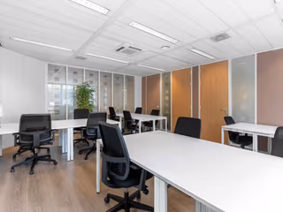 5 Person Private Office