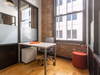 10 Person Private Office