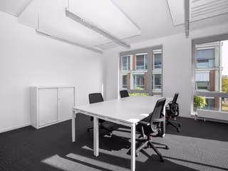 30 Person Private Office