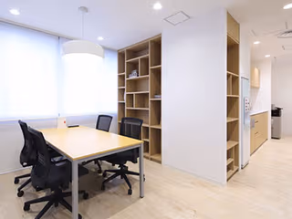 1 Person Virtual Office