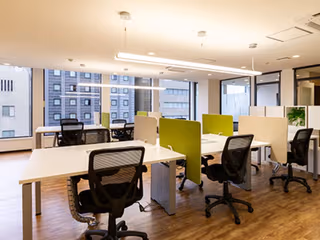 1 Person Coworking Desk