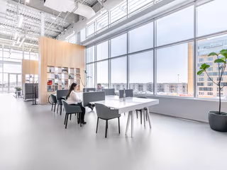 1 Person Coworking Desk