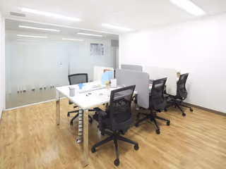 1 Person Private Office