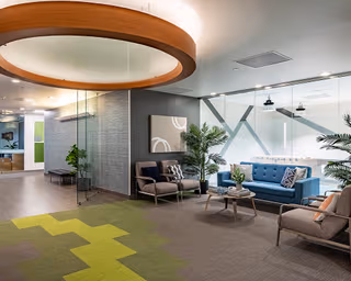 140 Person Coworking Desk