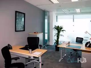 7 Person Private Office