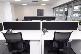 5 Person Private Office