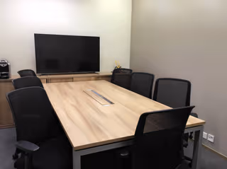 4 Person Private Office