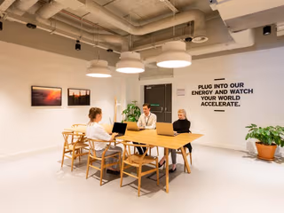 5 Person Private Office