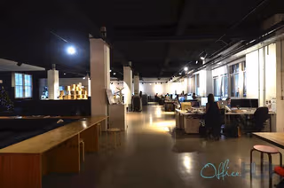 3 Person Coworking Desk