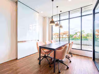 30 Person Private Office