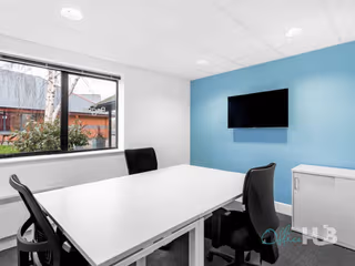3 Person Private Office