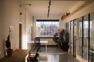 4 Person Coworking Desk