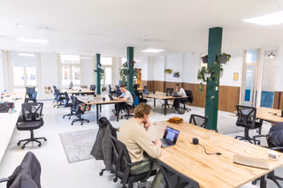 1 Person Coworking Desk