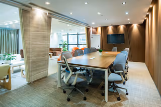 11 Person Private Office