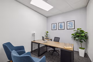 1 Person Coworking Desk