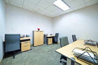 10 Person Private Office