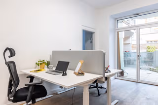 3 Person Private Office