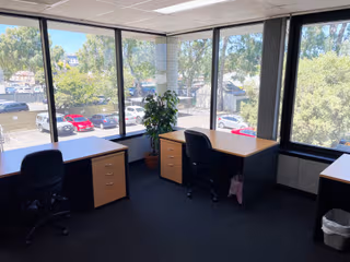 1 Person Private Office