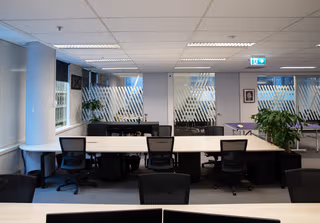 4 Person Coworking Desk