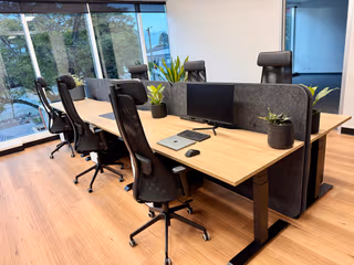 10 Person Private Office