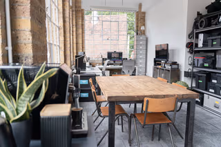 1 Person Coworking Desk