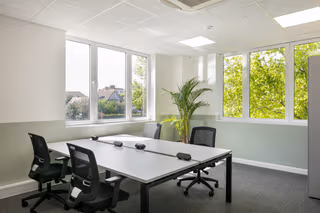 4 Person Private Office
