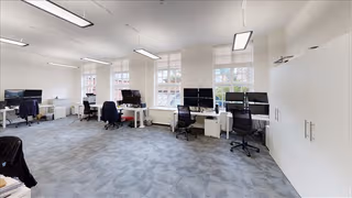 28 Person Private Office