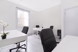 5 Person Private Office