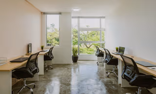 1 Person Private Office